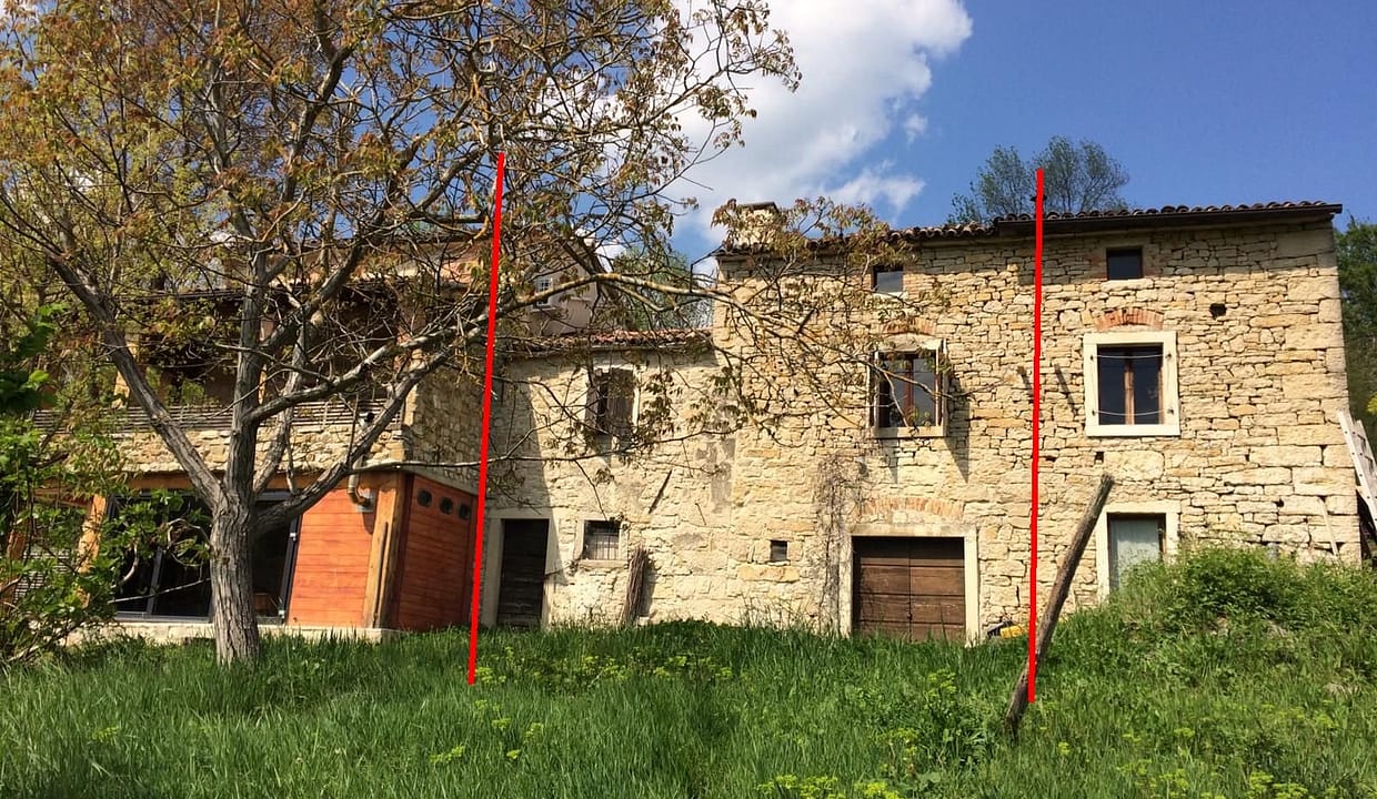 Z-924 Motovun Steinhaus in der Reihe Verkauf