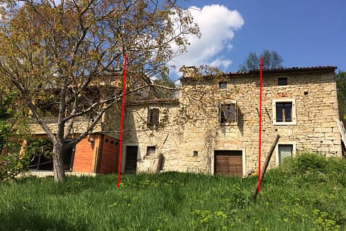 Z-924 Motovun Steinhaus in der Reihe Verkauf