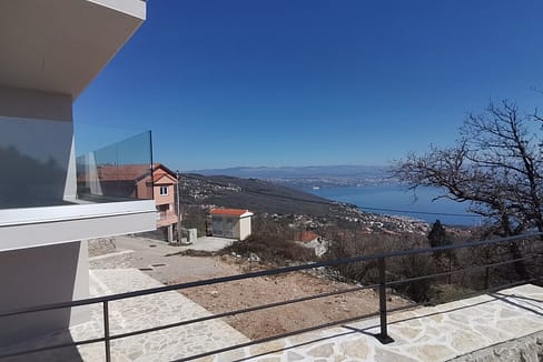 KB-461 neu gebaute Doppelhaushälften mit Pool in der Nähe von Opatija mit wunderschönem Meerblick